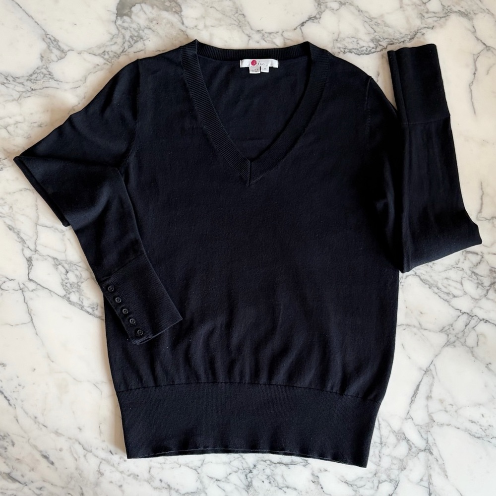 EUC BODEN Cotton V-Neck Knit Sweater W/ Ribbed Button Cuffs and Stretch M Black